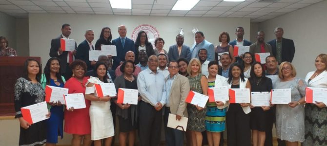 Clausuran Diplomado Experto en Gestión Municipal Clausuran Diplomado Experto en Gestión Municipal