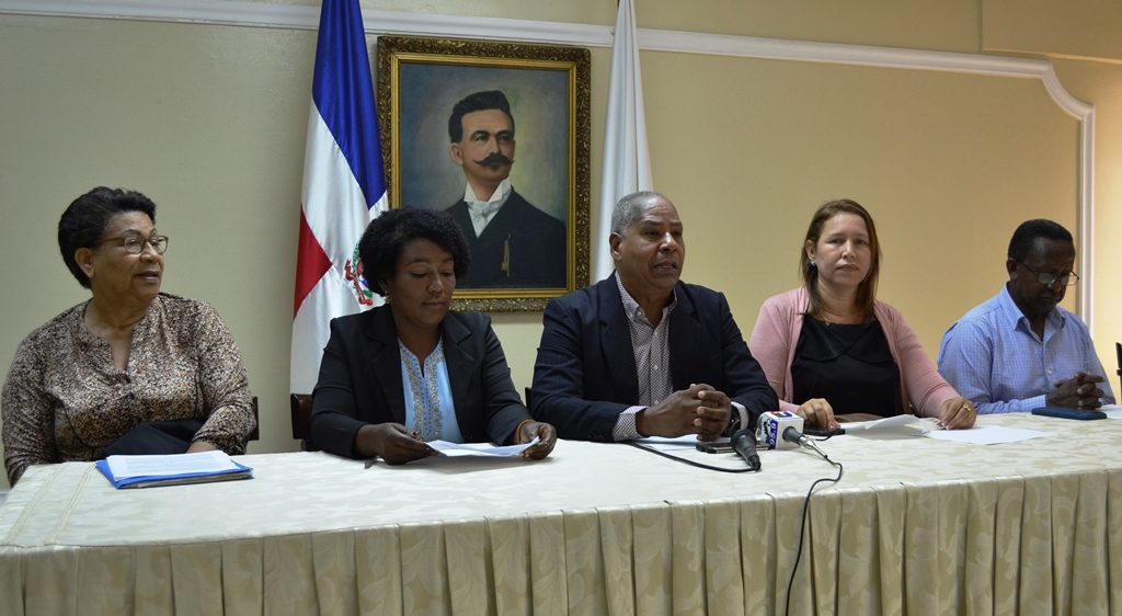 Organizaciones sociales de Santiago demandan participación de la ciudadanía en la etapa de formulación del presupuesto nacional Organizaciones sociales de Santiago demandan participación de la ciudadanía en la etapa de formulación del presupuesto nacional