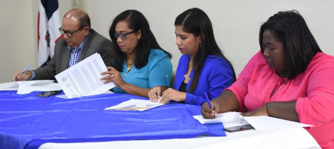 Firman convenio para promover proyectos educativos que propicien la inclusión social Firman convenio para promover proyectos educativos que propicien la inclusión social