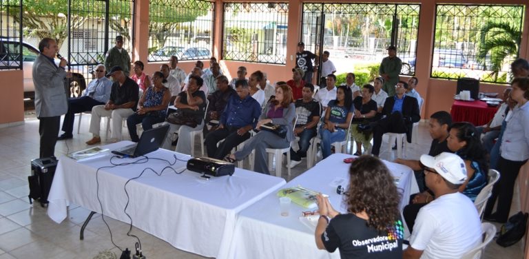 Informe genera debate en foro municipal de Puñal