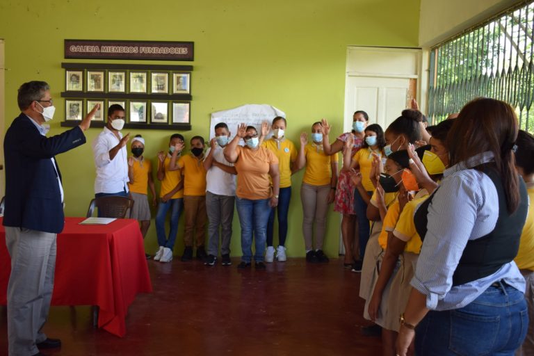Juramentan Clubes Ambientales Escolares en Baitoa